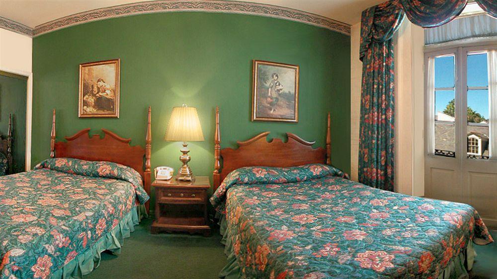 Le Richelieu Hotel In The French Quarter New Orleans Bagian luar foto