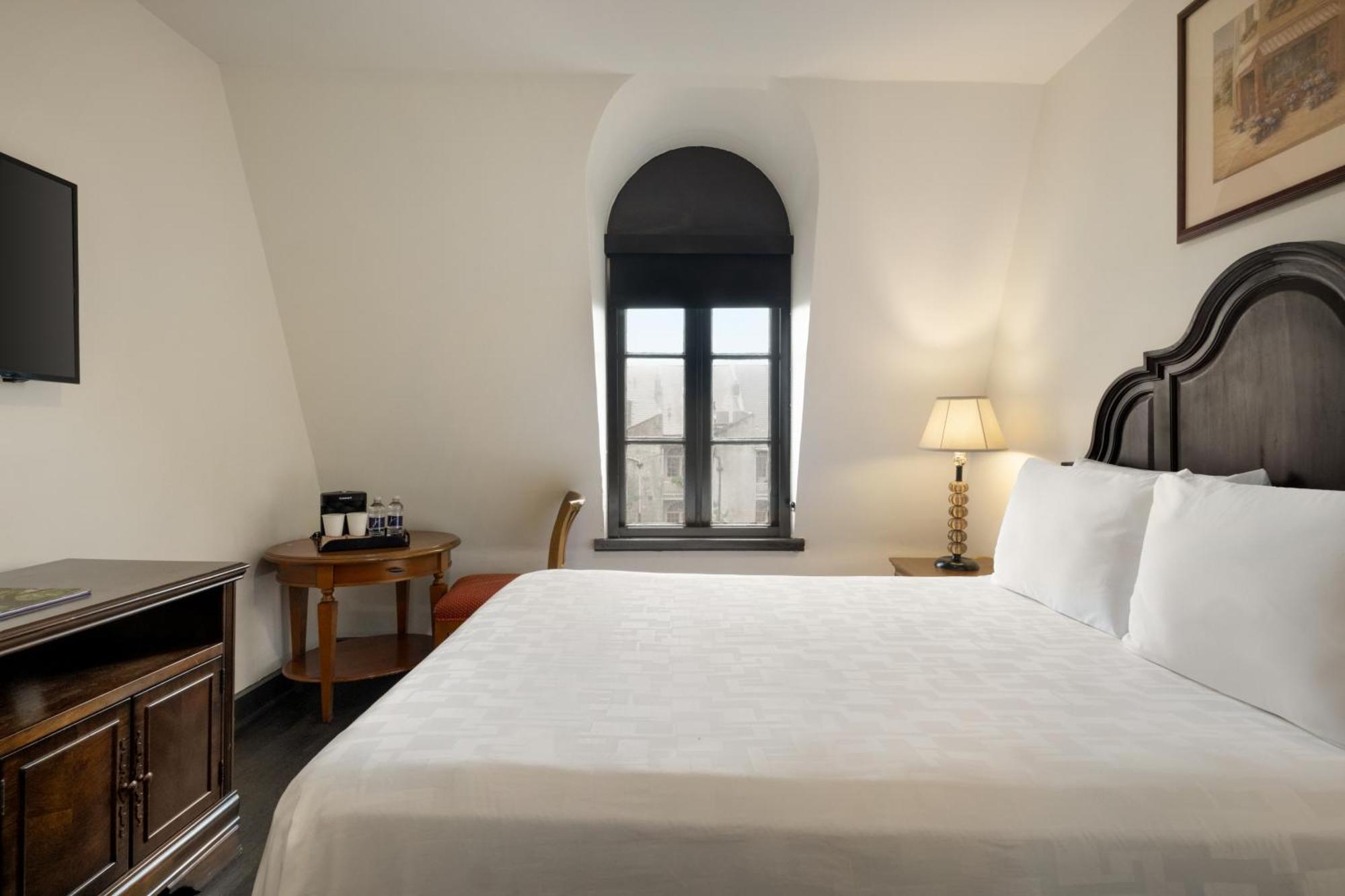 Le Richelieu Hotel In The French Quarter New Orleans Bagian luar foto