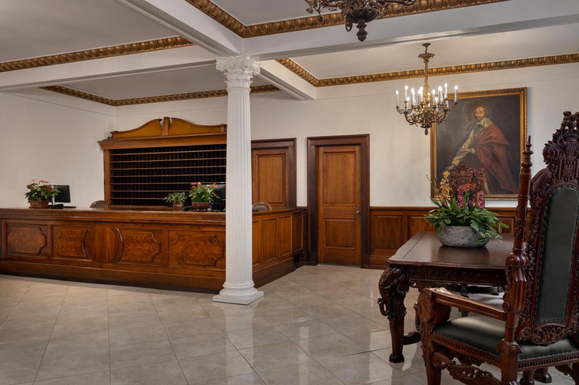 Le Richelieu Hotel In The French Quarter New Orleans Bagian luar foto