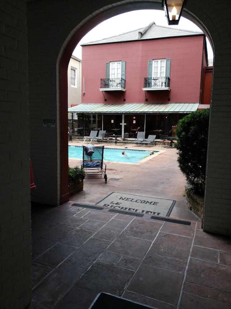 Le Richelieu Hotel In The French Quarter New Orleans Bagian luar foto